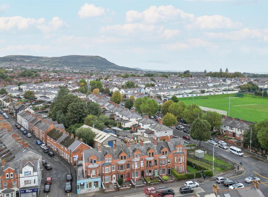 59 Ballygomartin Road, Belfast, BT13 3LB