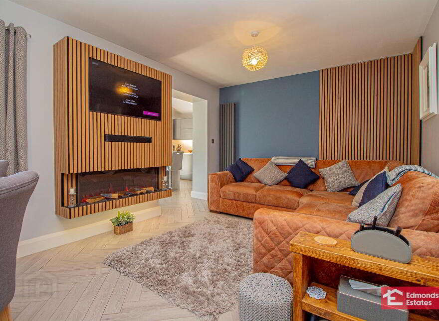 32 Bush Manor, Antrim, BT41 2UA