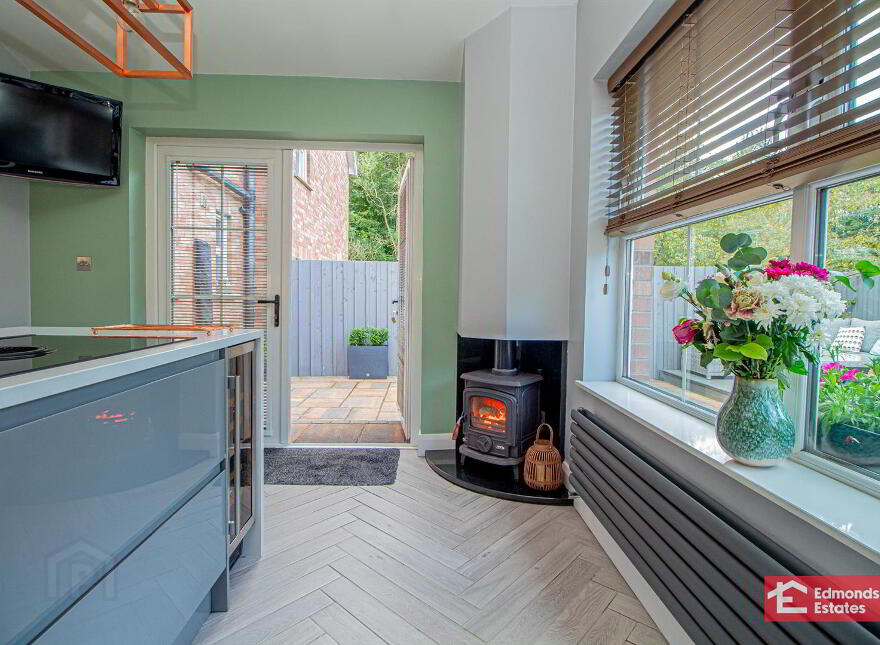 32 Bush Manor, Antrim, BT41 2UA