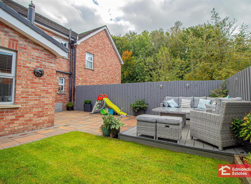 32 Bush Manor, Antrim, BT41 2UA