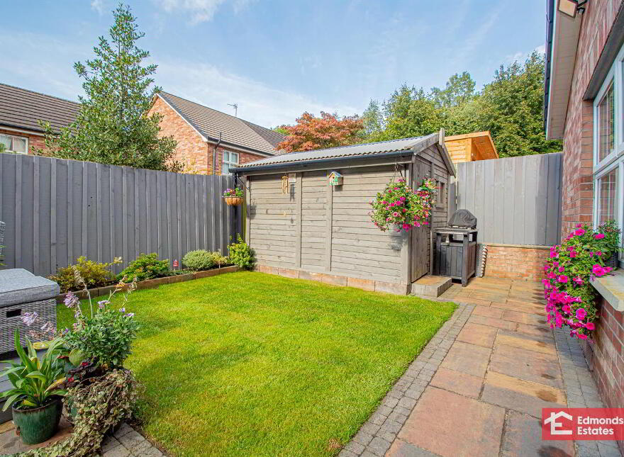 32 Bush Manor, Antrim, BT41 2UA