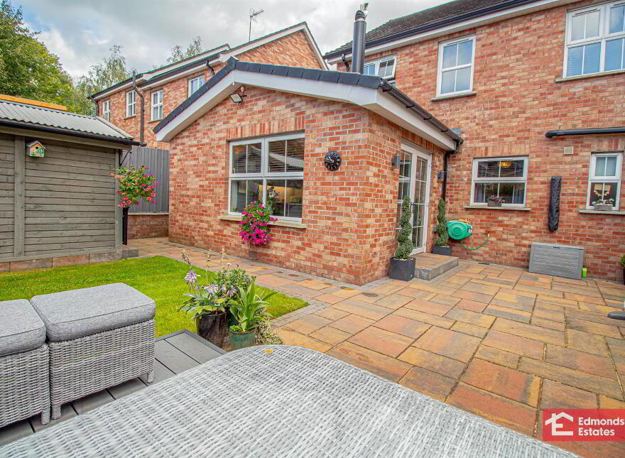 32 Bush Manor, Antrim, BT41 2UA