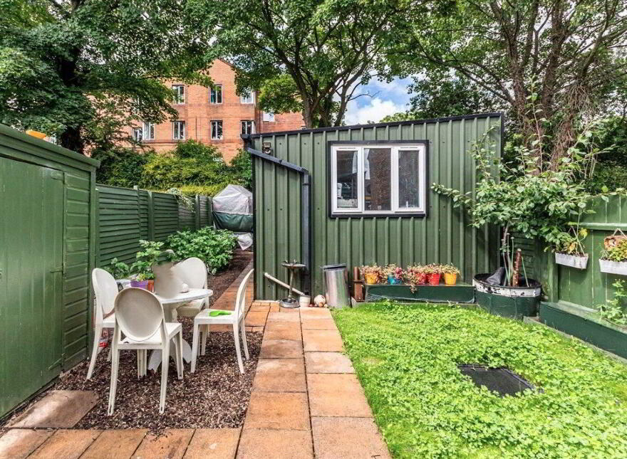 12 Somerton Gardens, Belfast, BT15 3LN