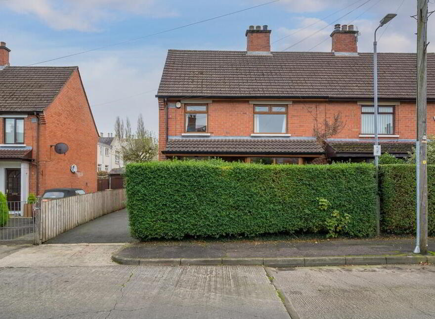 18 Porter Park, Belfast, BT10 0BU