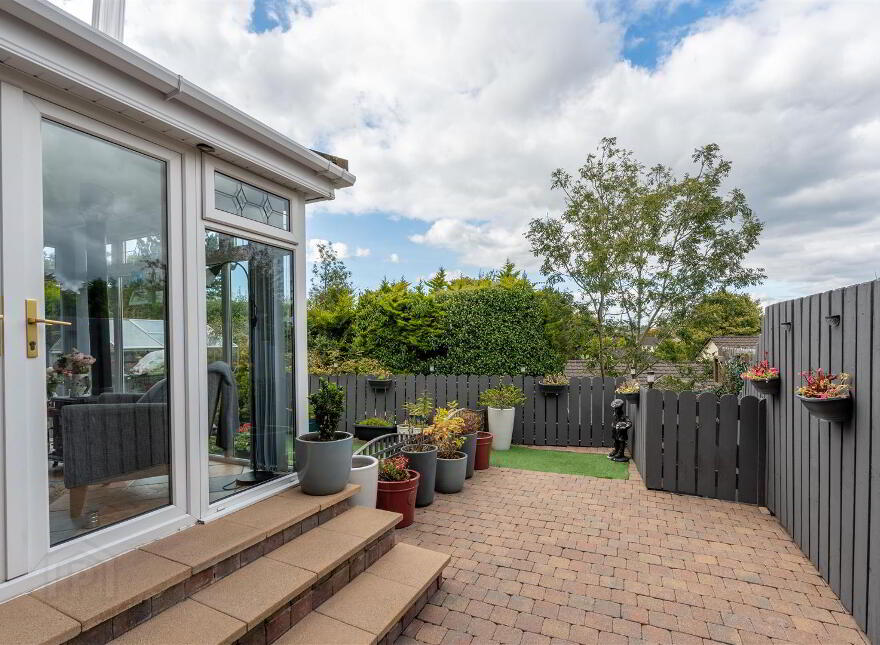12 Alveston Park, Carryduff, Belfast, BT8 8RP