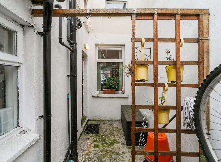 39 Woodcot Avenue, Belfast, BT5 5JB