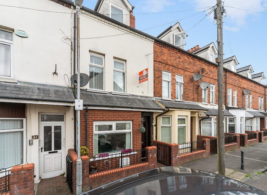 39 Woodcot Avenue, Belfast, BT5 5JB photo