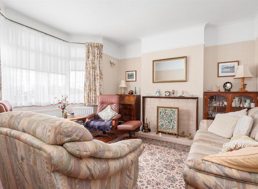 596 Saintfield Road, Carryduff, Belfast, BT8 8BL