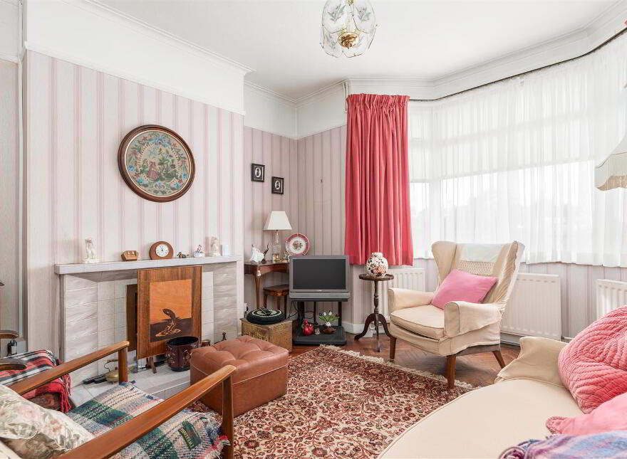 596 Saintfield Road, Carryduff, Belfast, BT8 8BL