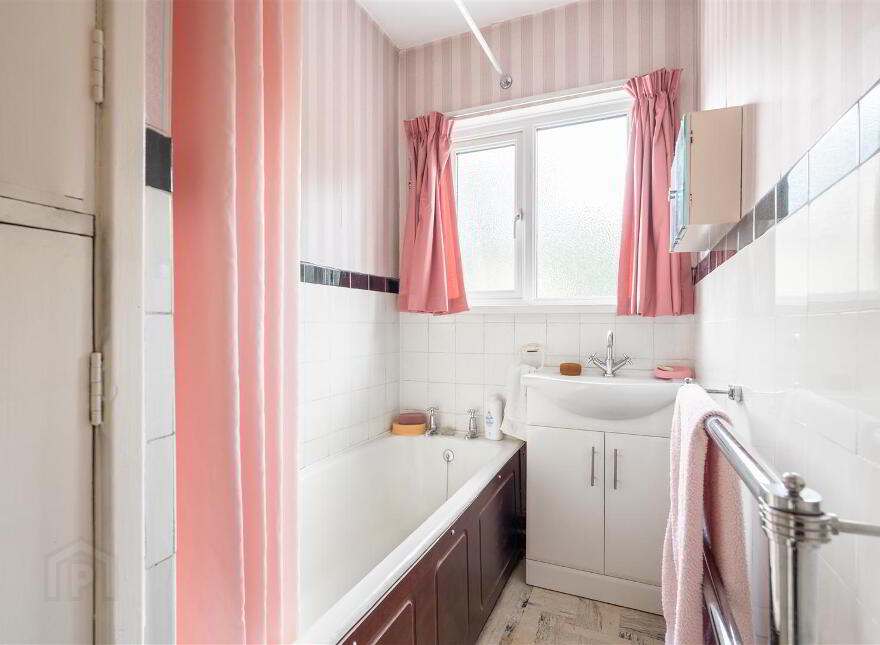 596 Saintfield Road, Carryduff, Belfast, BT8 8BL