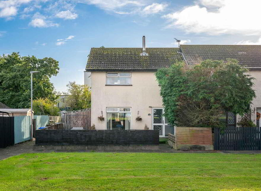 22 Stump Road, Ballywalter, Newtownards, BT22 2NT photo
