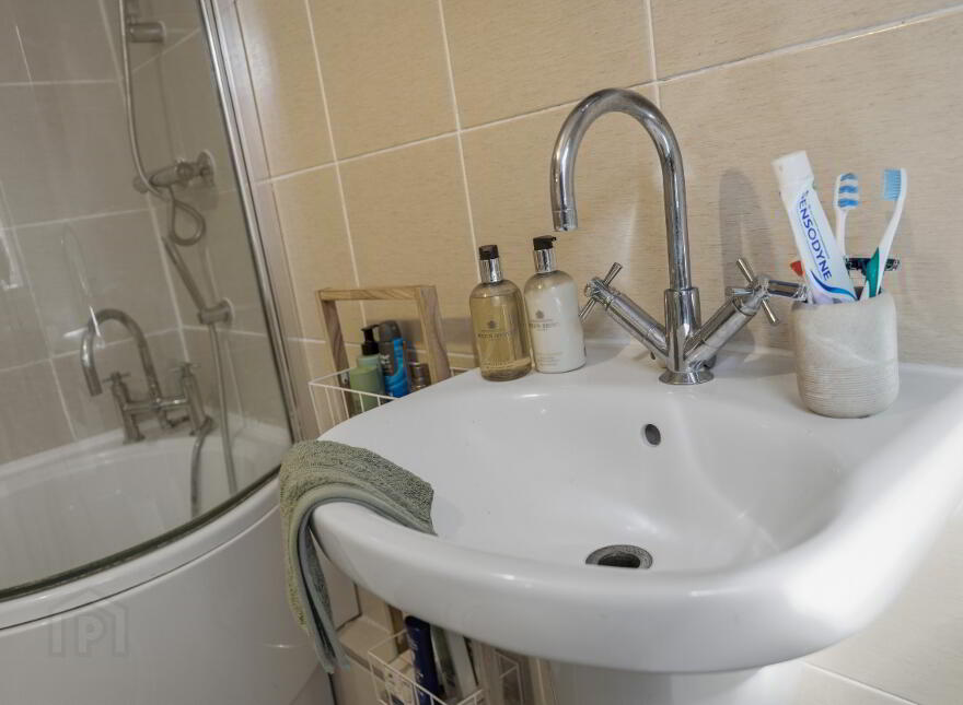 64 Walmer Street, Belfast, BT7 3EB