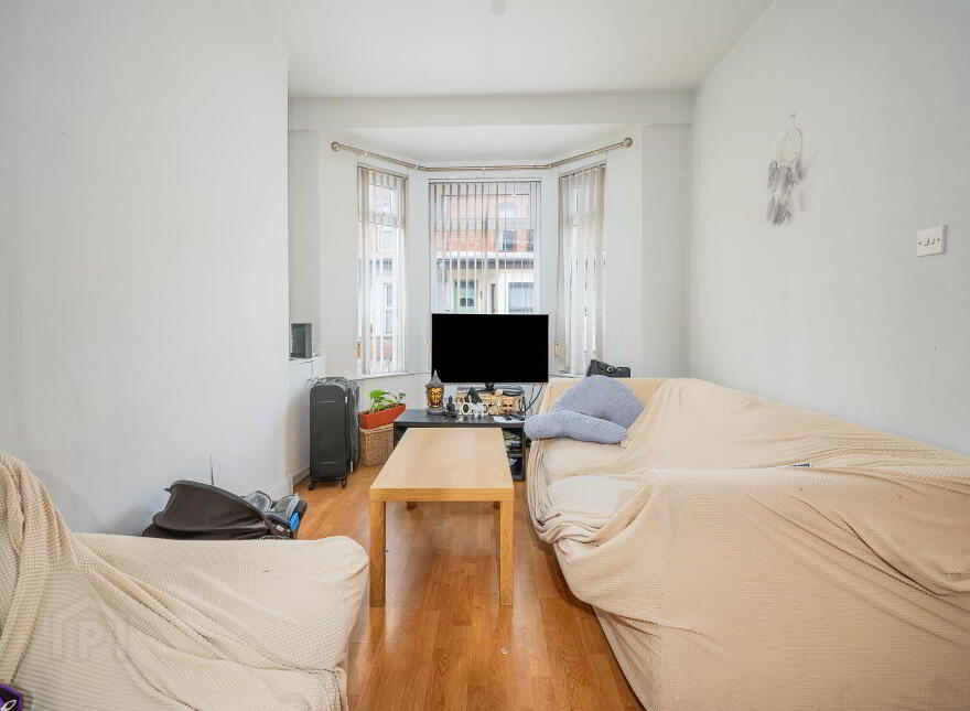 17 Moorfield Street, Belfast, BT5 5BY