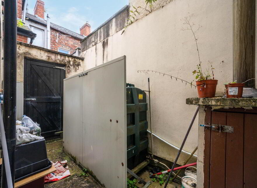 17 Moorfield Street, Belfast, BT5 5BY
