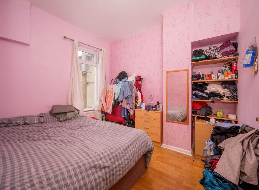 17 Moorfield Street, Belfast, BT5 5BY