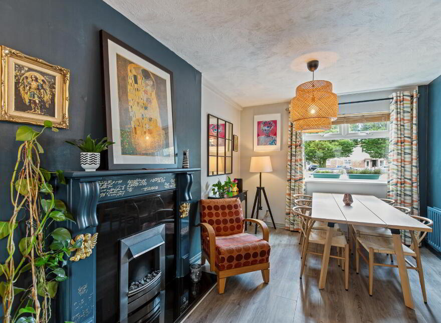 35 Thornhill Parade, Belfast, BT5 7AT