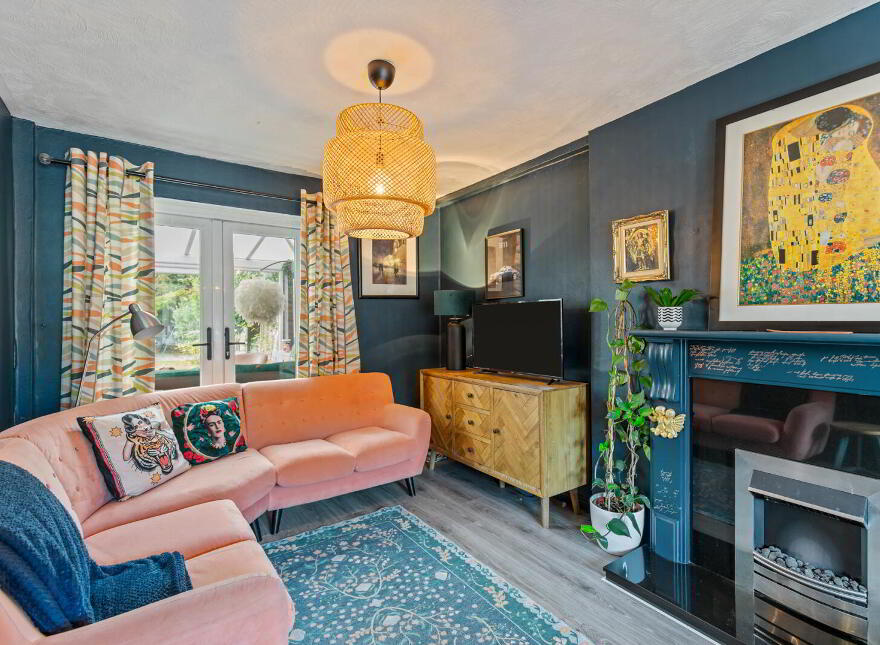 35 Thornhill Parade, Belfast, BT5 7AT