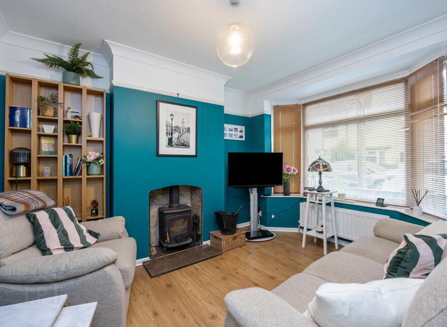 58 Loopland Drive, Belfast, BT6 9DX