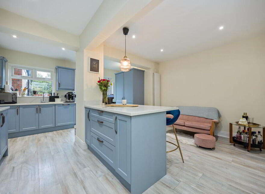 58 Loopland Drive, Belfast, BT6 9DX