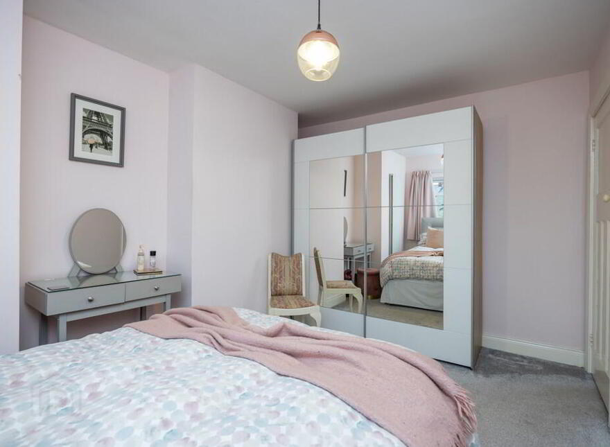 58 Loopland Drive, Belfast, BT6 9DX