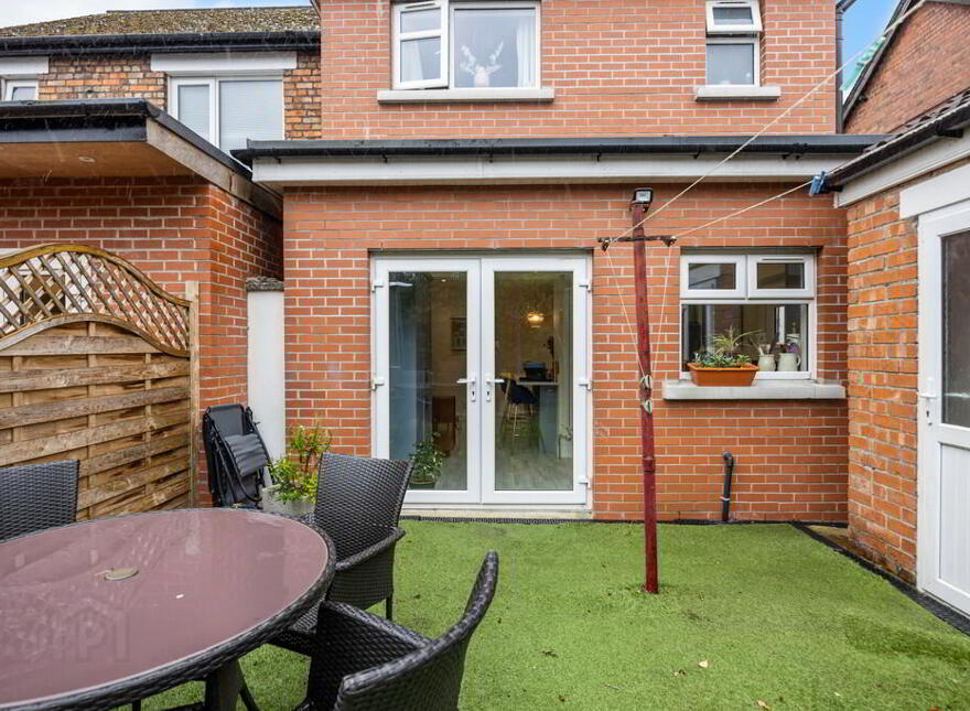 58 Loopland Drive, Belfast, BT6 9DX