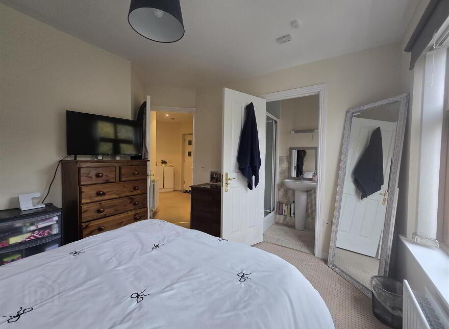 88 The Cloisters, Belfast, BT7 1GQ