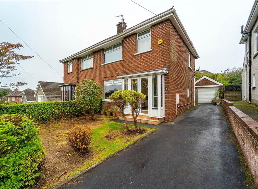 60 Rugby Avenue, Bangor, BT20 3PZ photo
