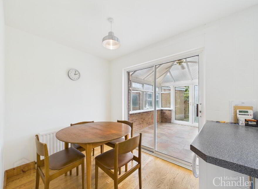 38 Windermere Crescent, Belfast, BT8 6XY