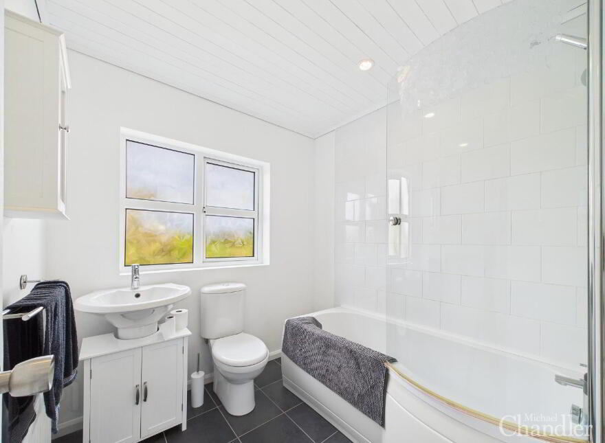 38 Windermere Crescent, Belfast, BT8 6XY