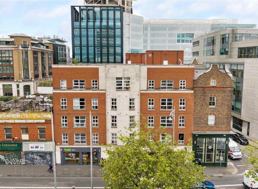 32 Georges Quay Apartments, 2 Georges Quay, Dublin, D02R892 photo