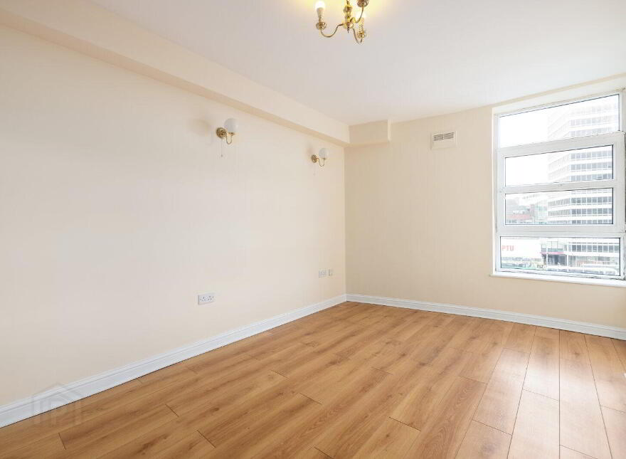 32 Georges Quay Apartments, 2 Georges Quay, Dublin, D02R892
