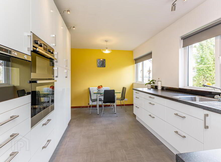 19 Tadworth, Bangor, BT19 7WD