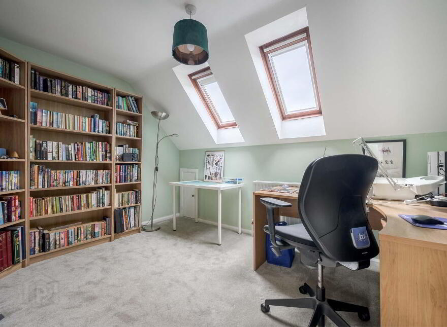 19 Tadworth, Bangor, BT19 7WD