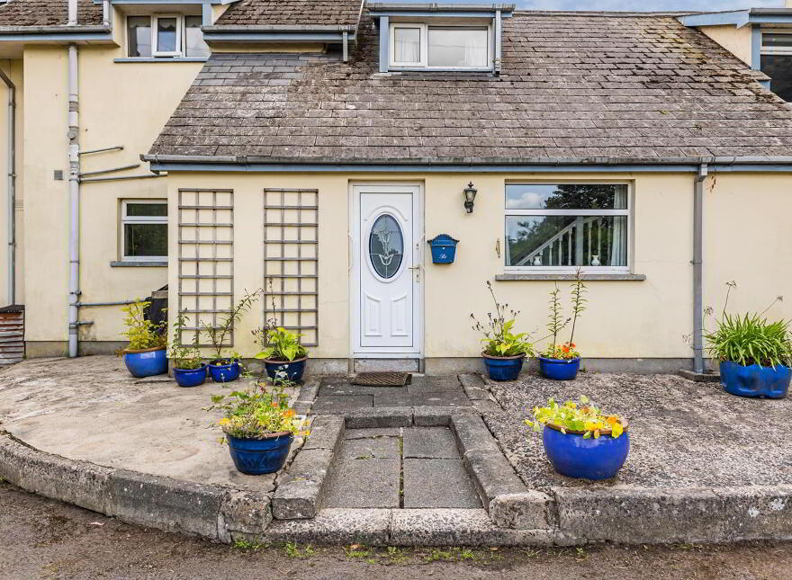 81 / 81a Lisburn Road, Saintfield, Ballynahinch, BT24 7BP