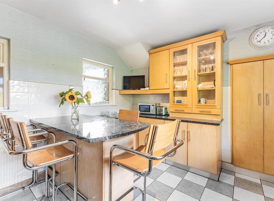 81 / 81a Lisburn Road, Saintfield, Ballynahinch, BT24 7BP
