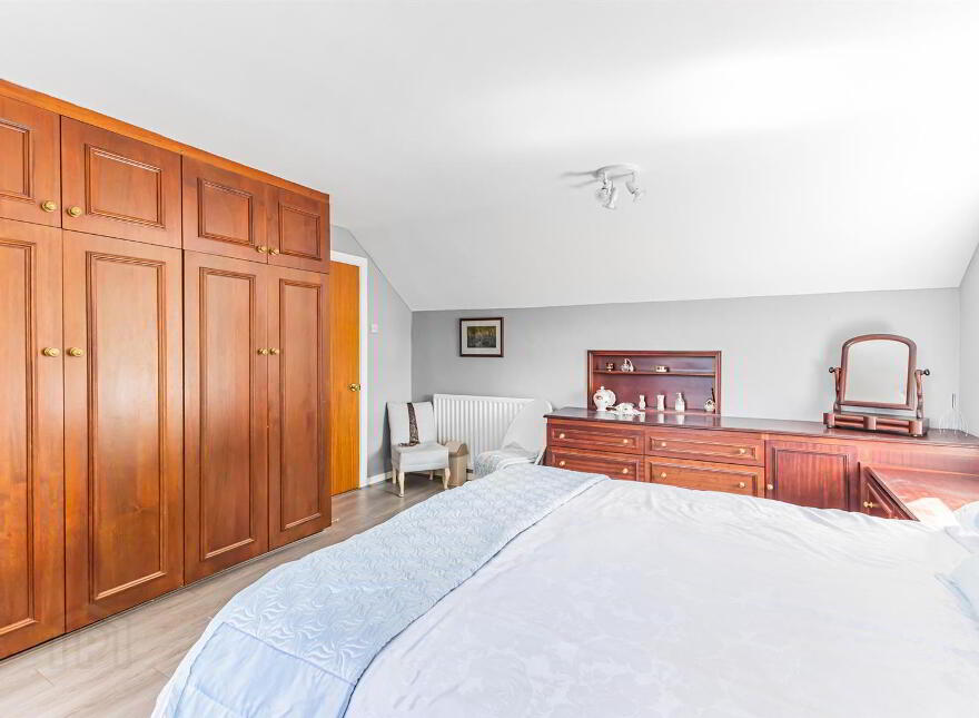 81 / 81a Lisburn Road, Saintfield, Ballynahinch, BT24 7BP