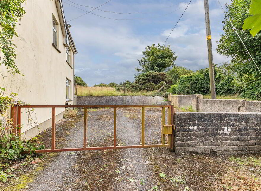 81 / 81a Lisburn Road, Saintfield, Ballynahinch, BT24 7BP