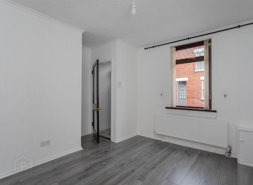 30 Daphne Street, Belfast, BT12 5PQ