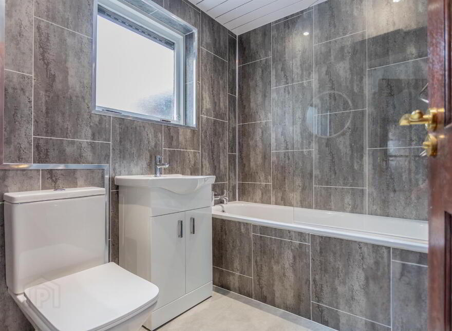 30 Daphne Street, Belfast, BT12 5PQ
