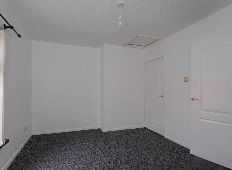 30 Daphne Street, Belfast, BT12 5PQ