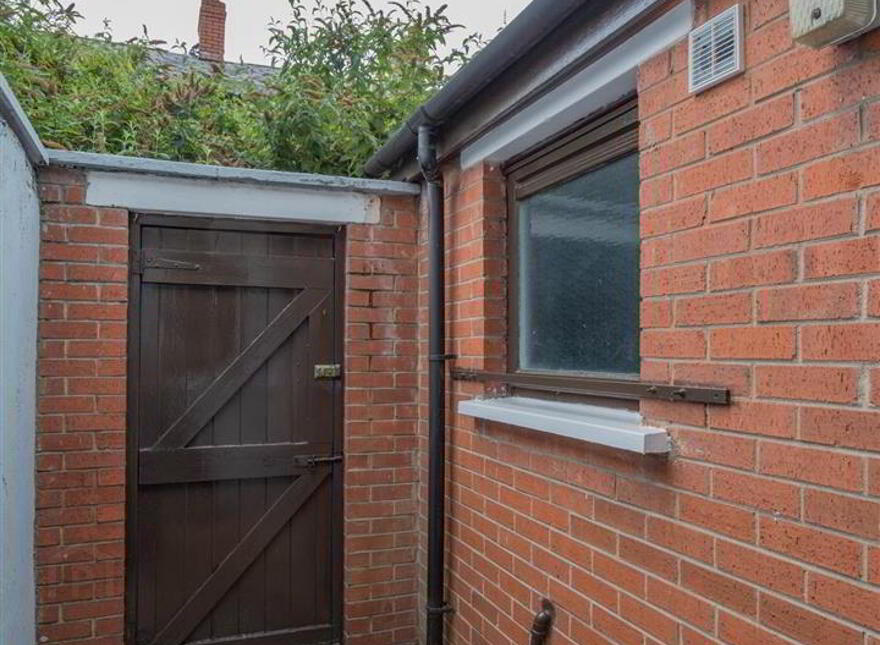30 Daphne Street, Belfast, BT12 5PQ