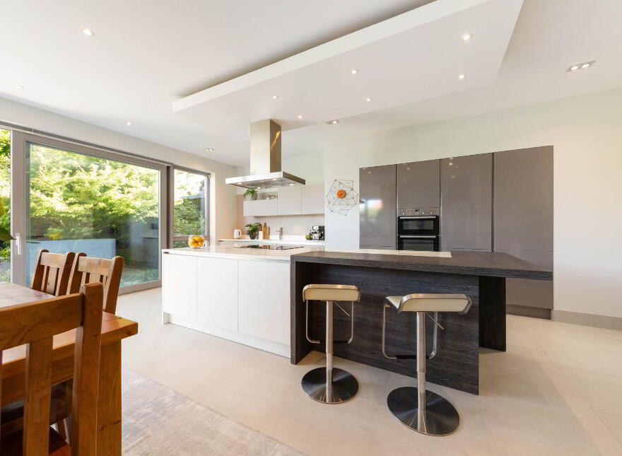 8 Marine Avenue, Sandycove, A96D378