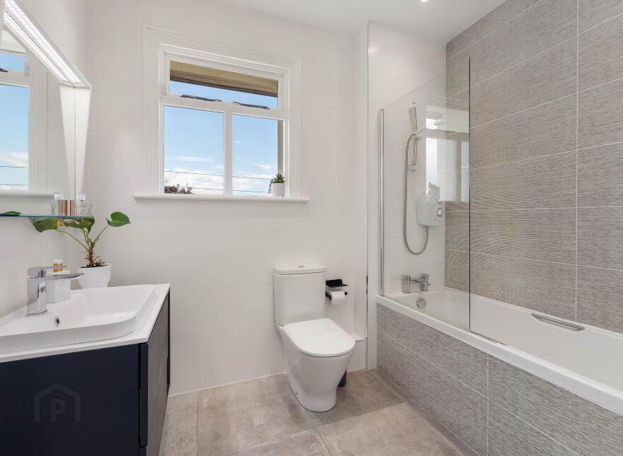 8 Marine Avenue, Sandycove, A96D378