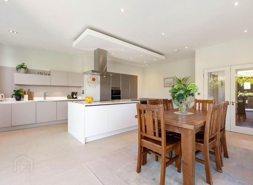 8 Marine Avenue, Sandycove, A96D378