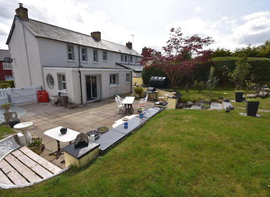 8 St. Eunan's Terrace, Letterkenny, F92WF4A