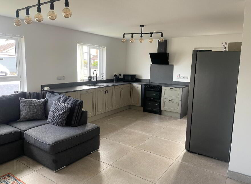 13 Abbey Park, Kilkeel, BT34 4ED