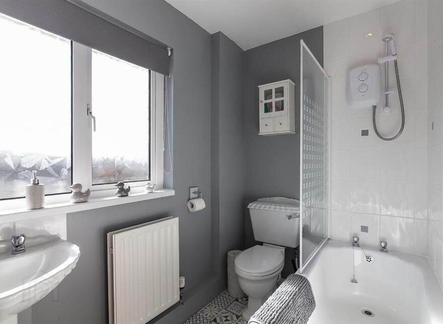 72 Queens Avenue, Newtownabbey, BT36 5HX