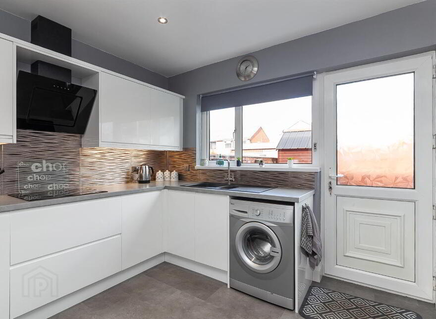 72 Queens Avenue, Newtownabbey, BT36 5HX