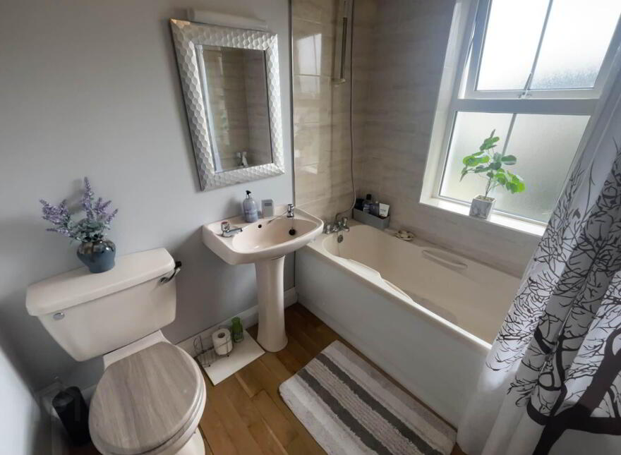Avalon, 14 Nessan Court, Church Road, Raheen