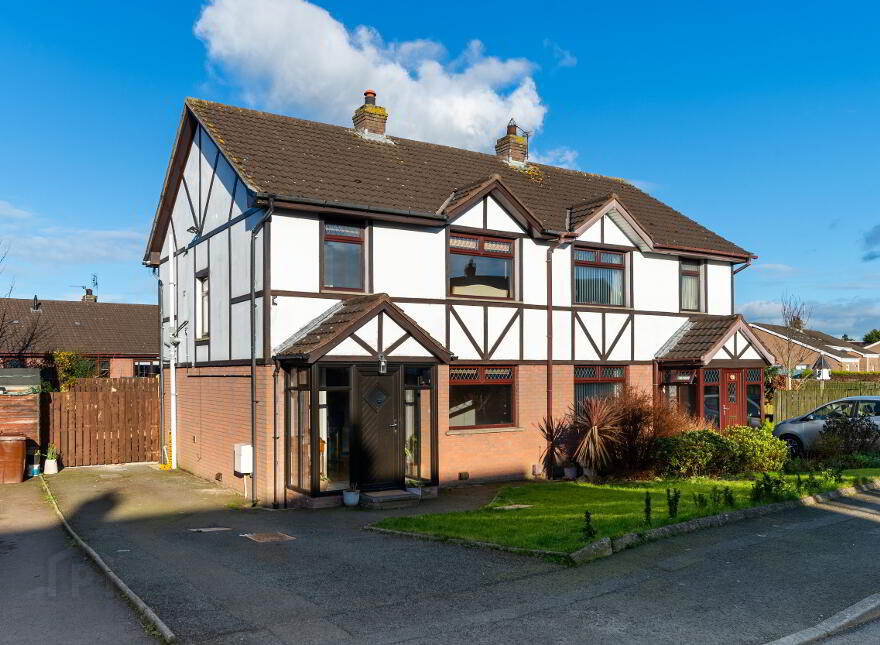 21 Lawnbrook Drive, Newtownards, BT23 8XD photo